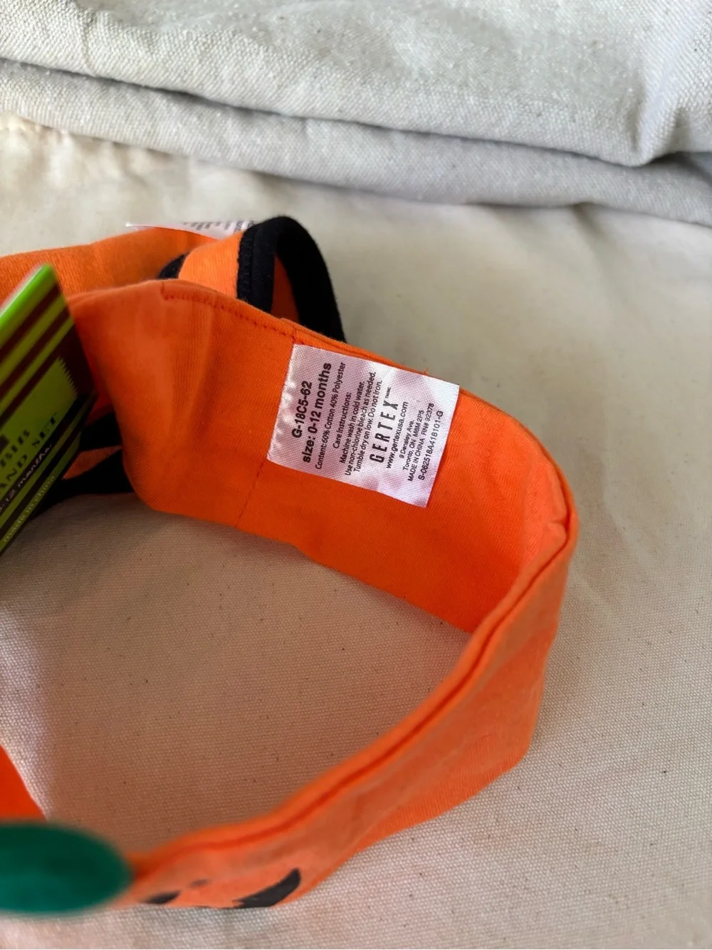 NWT Gertex Halloween Baby Bib and Headband Set 